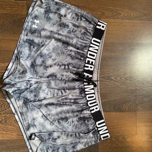 Women’s underarmour shorts